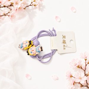 کش موی دختر عینکی